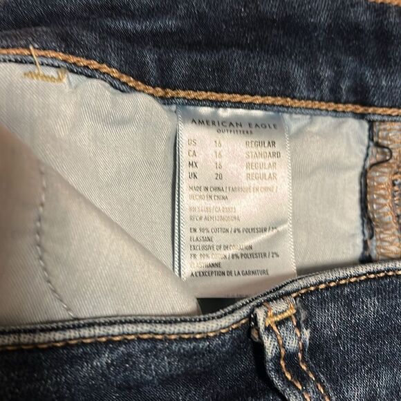 AMERICAN EAGLE NE(X)T LEVEL STRETCH SUPER HI-RISE DISTRESSED JEGGING SIZE 16 - Picture 7 of 12